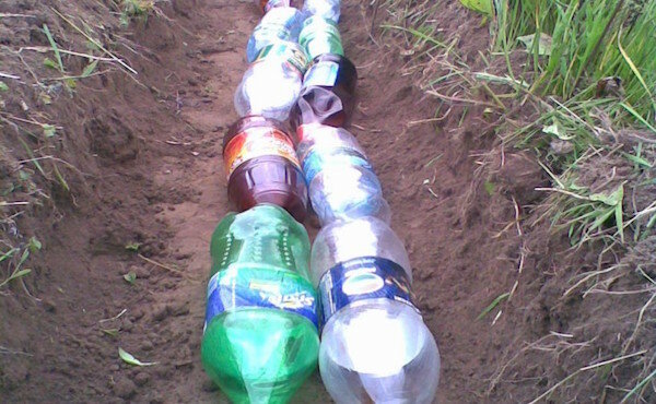 Drainase untuk porsi botol plastik