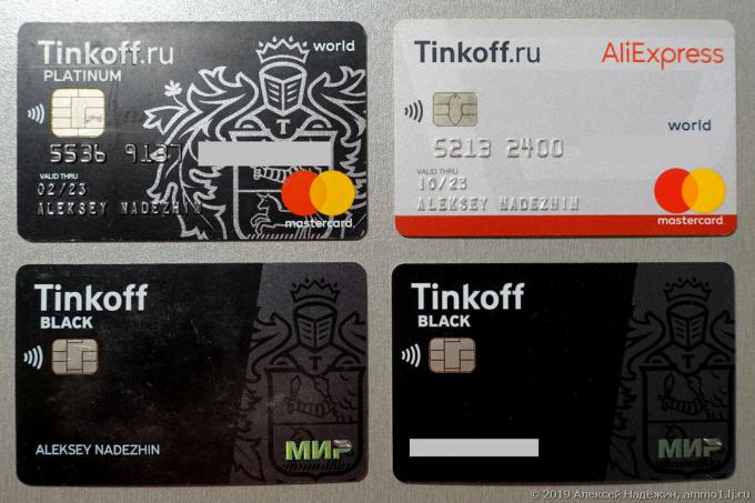 Tinkoff Bank memberikan pelanggan baru... SOCKS! :)