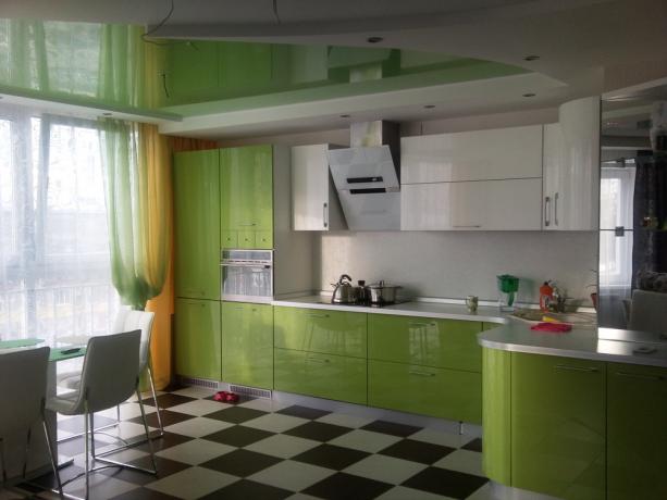 Dapur hijau (54 foto) Ischia: petunjuk video untuk dekorasi interior lakukan sendiri, desain, kitchen set, meja, kursi, dinding, langit-langit, Leroy Merlin, foto dan harga