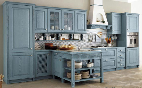 Dapur kayu biru.