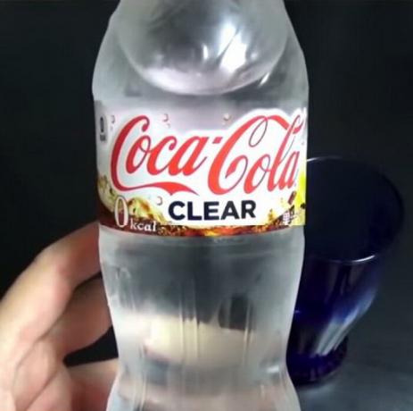 Transparan Coca-Cola.