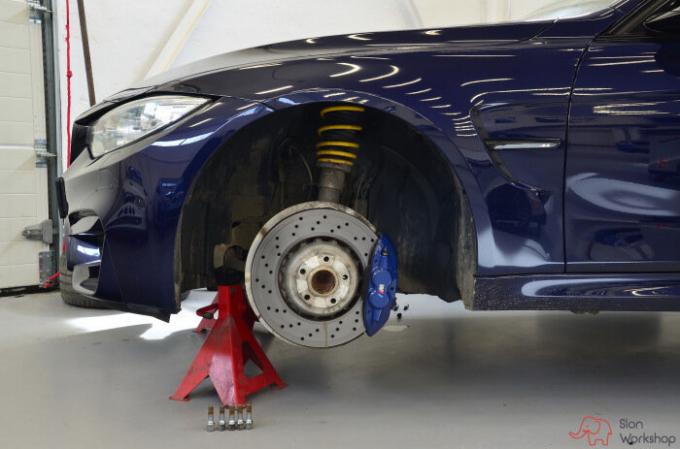 BMW Group melengkapi sistem pengeringan mobil rem. | Foto: a.d-cd.net. 