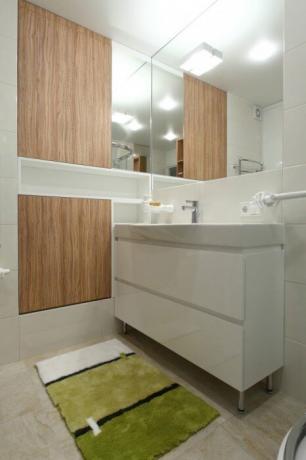 Minimalis dalam desain kamar mandi untuk membantu menciptakan interior yang sempurna. | Foto: interiorsmall.ru.