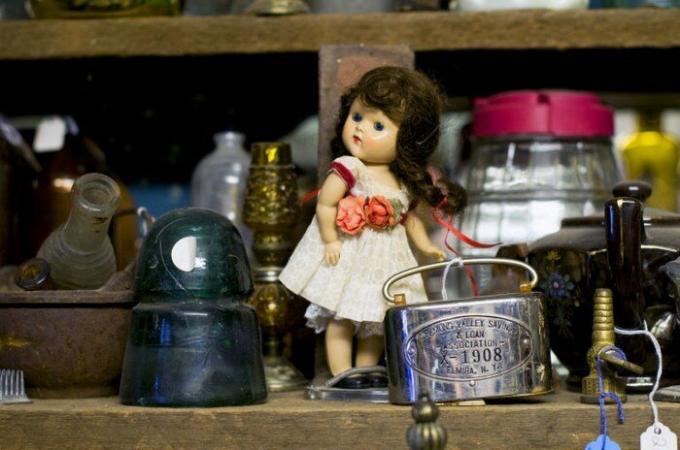 Boneka - sebuah koleksi populer