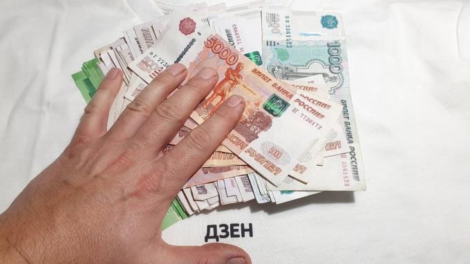 Plumber diterima 100.000 rubel, penerbitan cerita di pekerjaan mereka