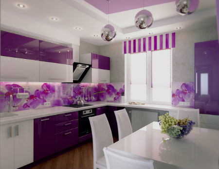 Dapur bernuansa putih dan ungu, dipenuhi cahaya dan harmoni