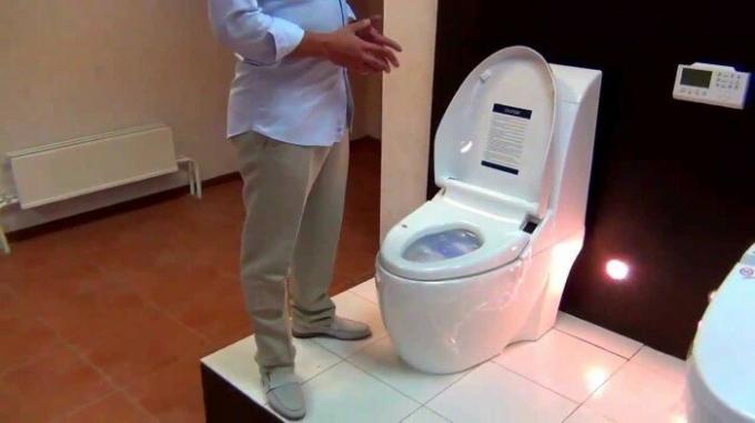 Toilet ini tidak hanya mencuci.