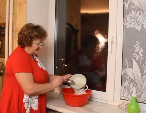 Apa Uni Soviet yang digunakan nyonya rumah hanya dua tulle