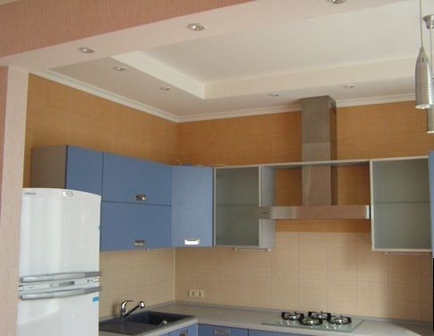 desain plafon peregangan di dapur