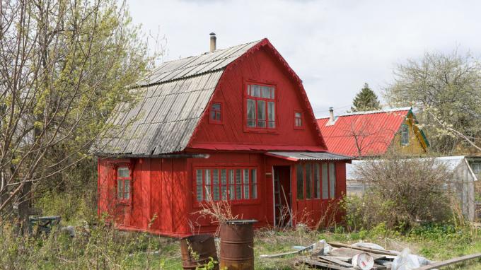 Sebagian besar Cottage tampak seperti itu. Foto layanan gambar Yandex.