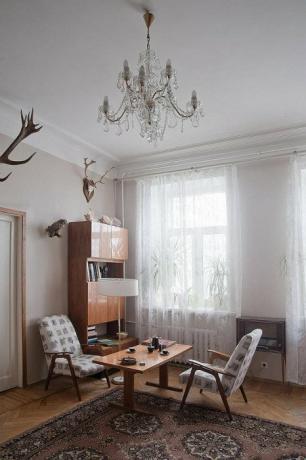 arsitek interior Soviet disimpan di apartemen.
