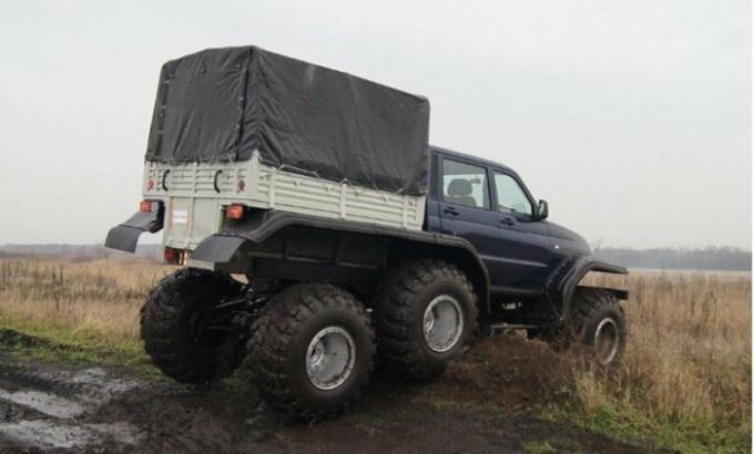 Mengangkat mesin - sampai medan ton kasar dan 1,5 ton di jalan-jalan yang baik. | Foto: autobelyavcev.ru.