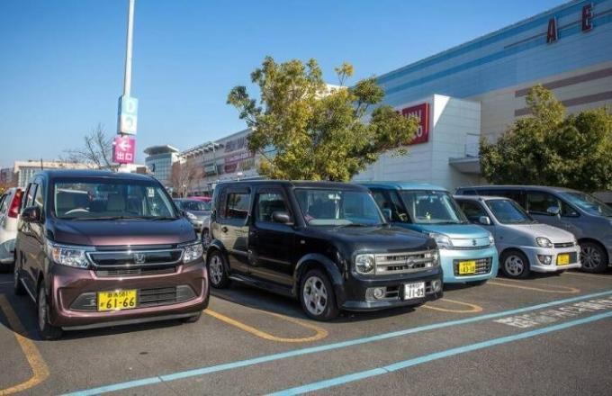 7 fakta tentang mobil Jepang yang aneh, atau di mana saja dari Jepang sendiri