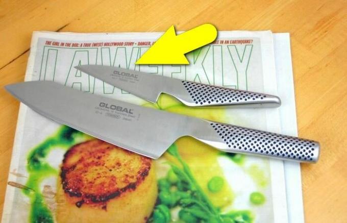 Cara mengasah pisau dengan menggunakan hal-hal yang pasti memiliki rumah untuk semua orang.