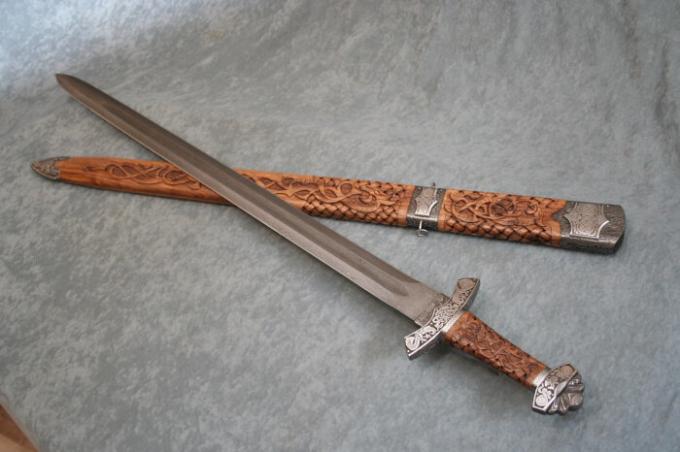 
Damaskus pedang baja. bladeforums.com. 