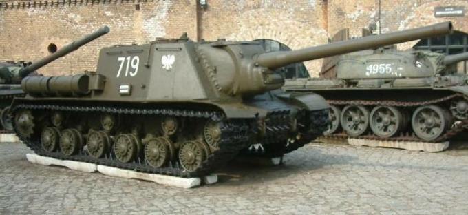 Mimpi buruk Wehrmacht: ISU-122 gun, yang bekerja pada prinsip "satu tembakan - satu tujuan"