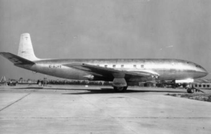pesawat British Comet generasi pertama / Foto: indicator.ru