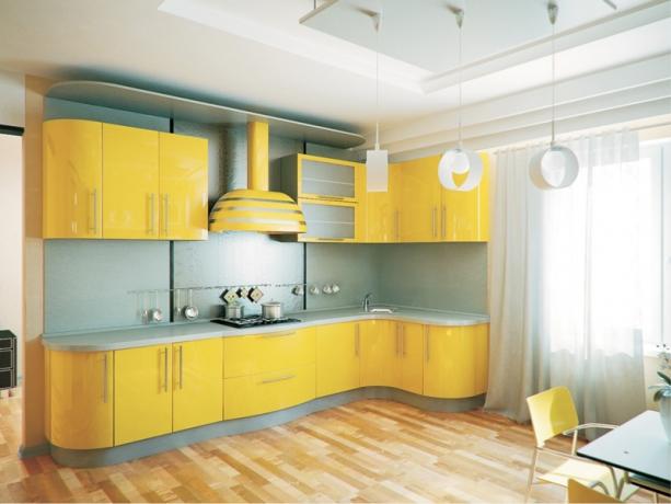 Skema warna kuning plastik untuk dapur "menghangat" di musim dingin.