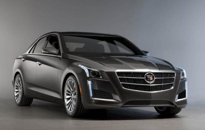 Amerika kelas bisnis sedan Cadillac CTS 2014. | Foto: cheatsheet.com.