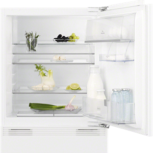 dapur dengan lemari es built-in