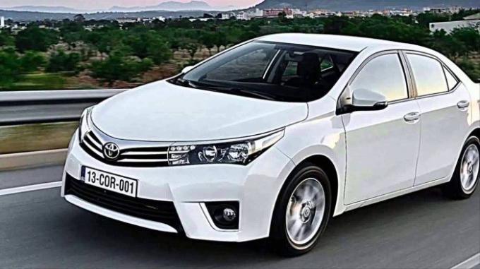 Toyota Corolla - mobil terlaris di dunia. | Foto: youtube.com.